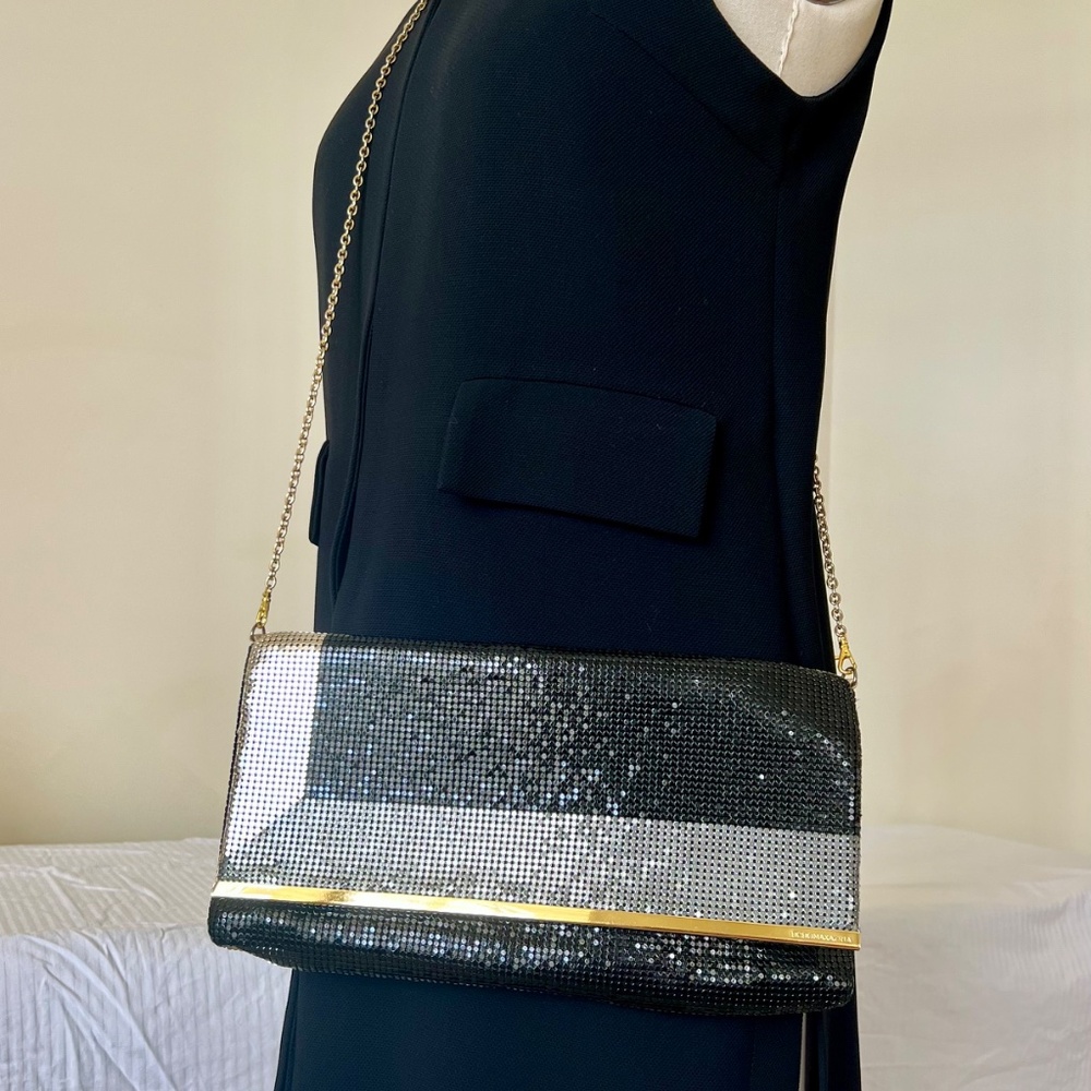🔴BCBG Metallic Black, Silver, Gold Sequins Clutch/Purse - Picture 7 of 7